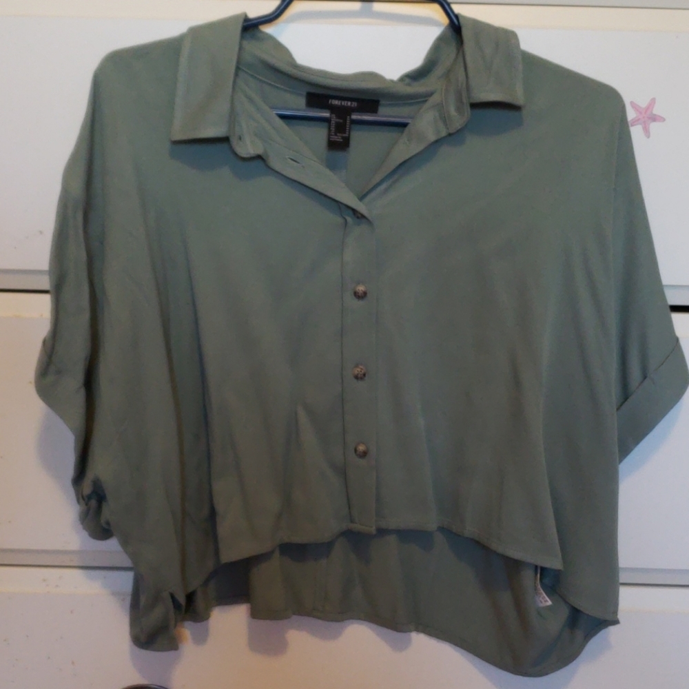 Collared green top